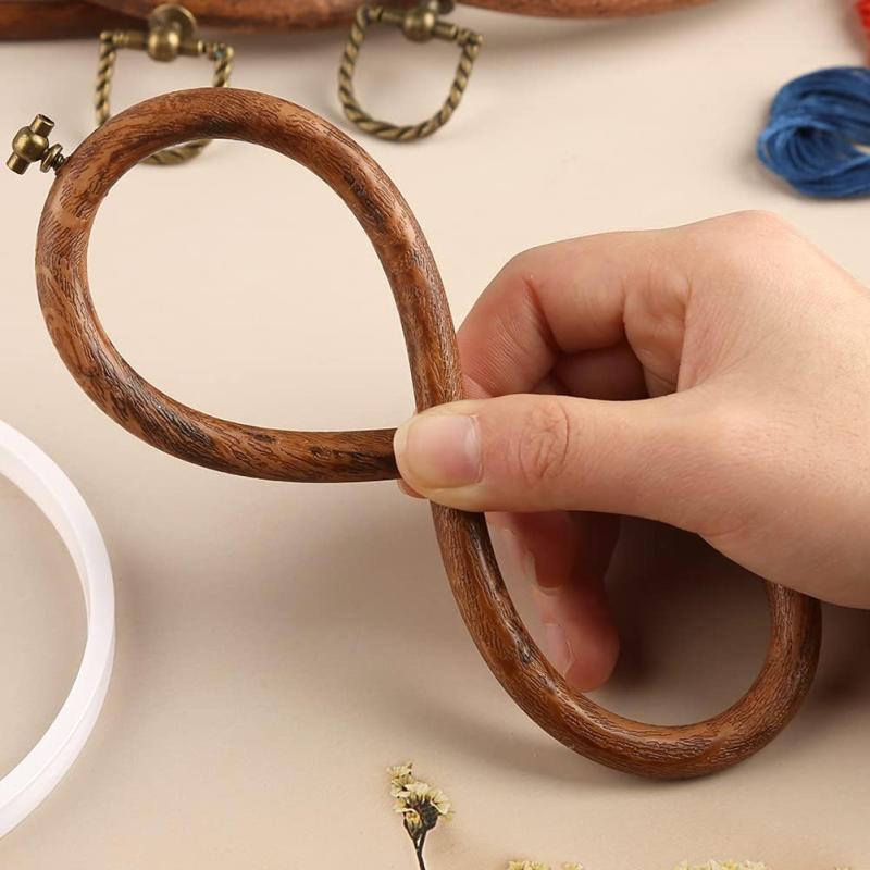 Oval Wood Grain Embroidery Hoop