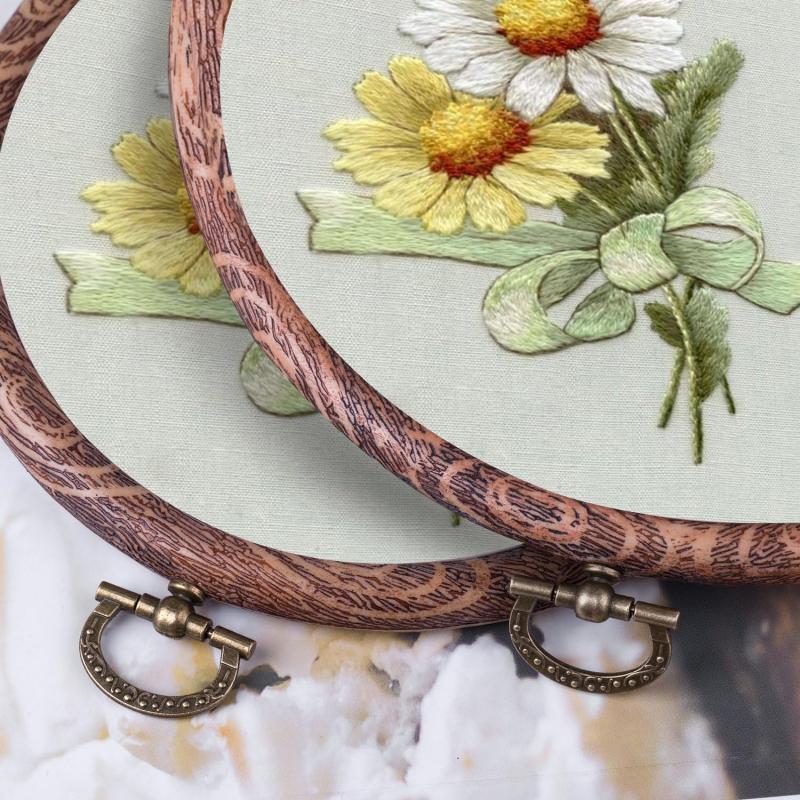 Round Wood Grain Embroidery Hoop Retro Cross Stitch Frame